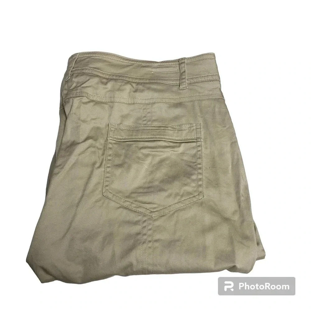 Tribal tan size 12 cropped pants zippers on the backs of the legs real pockets